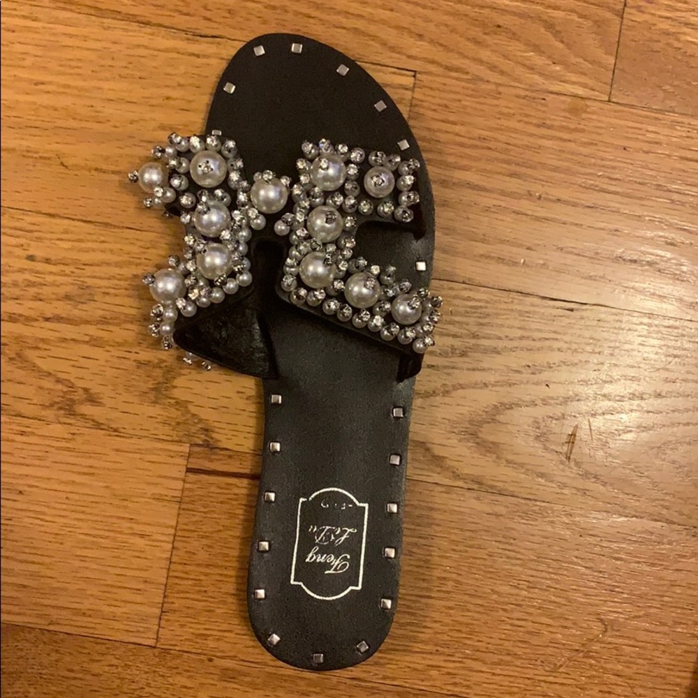 Sandal - Picture 3 of 5